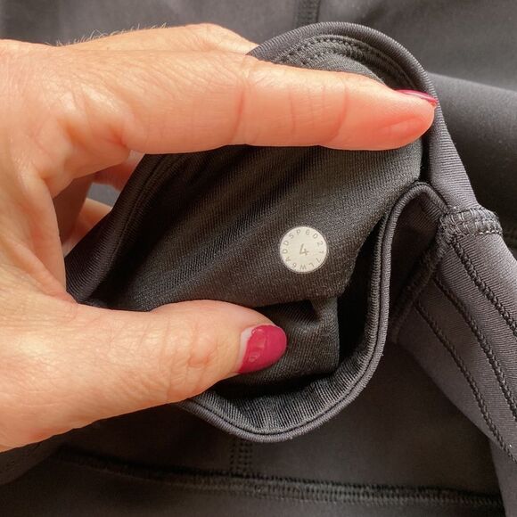 Lululemon‎ Train Times Leggings Crop (17") Black Size 4 - Picture 13 of 16